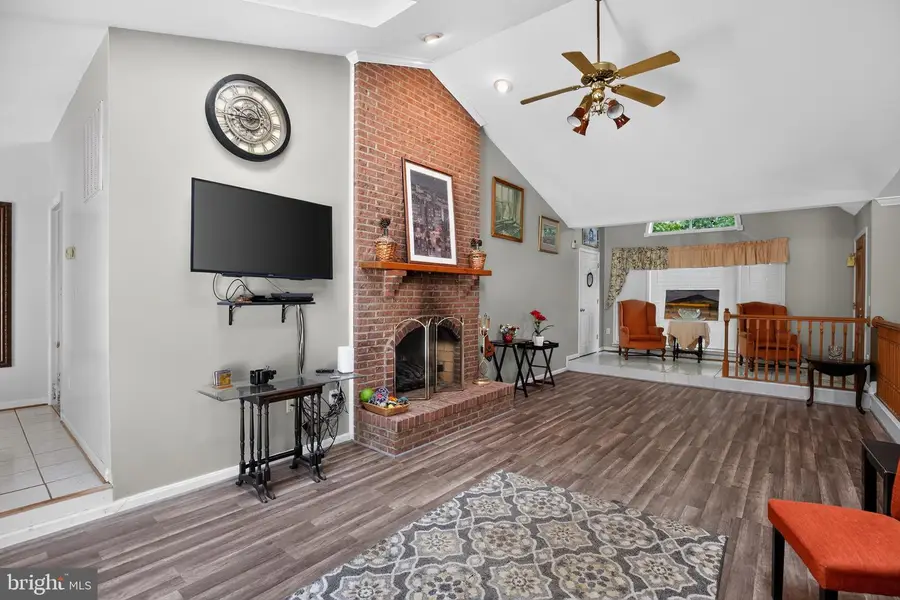 15471 Westchester Dr, Hughesville, MD 20637 - #3