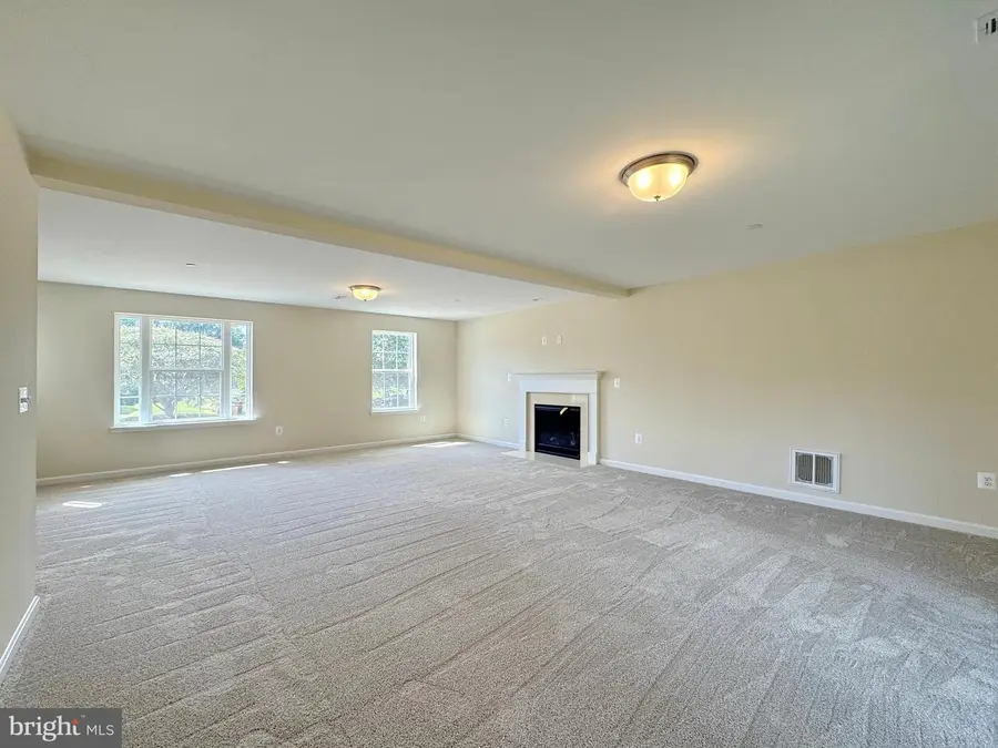 9420 Fendall Ln, Newburg, MD 20664 - #2