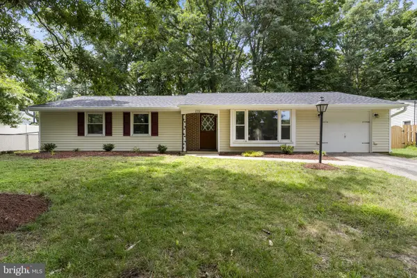 2552 Lisa Dr, WALDORF, MD 20601
