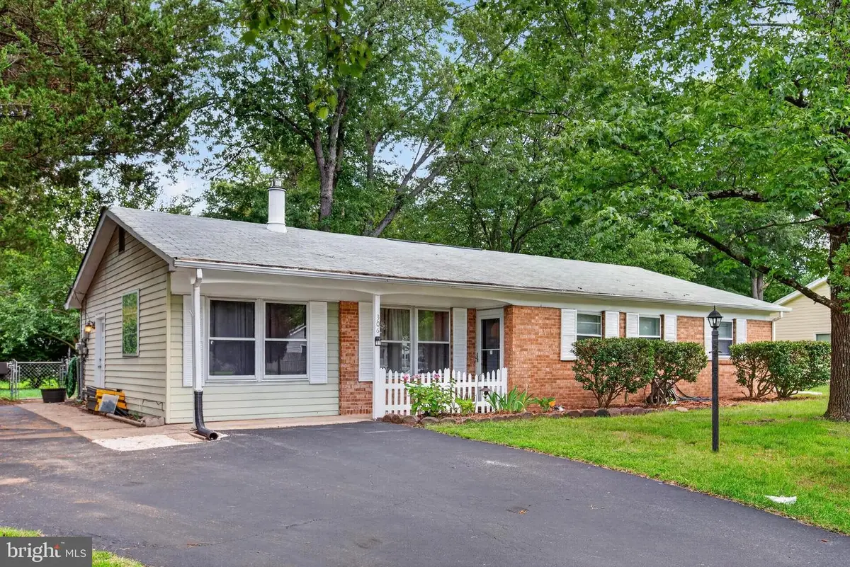 306 Tompkins Ln, Waldorf, MD 20602 - #1