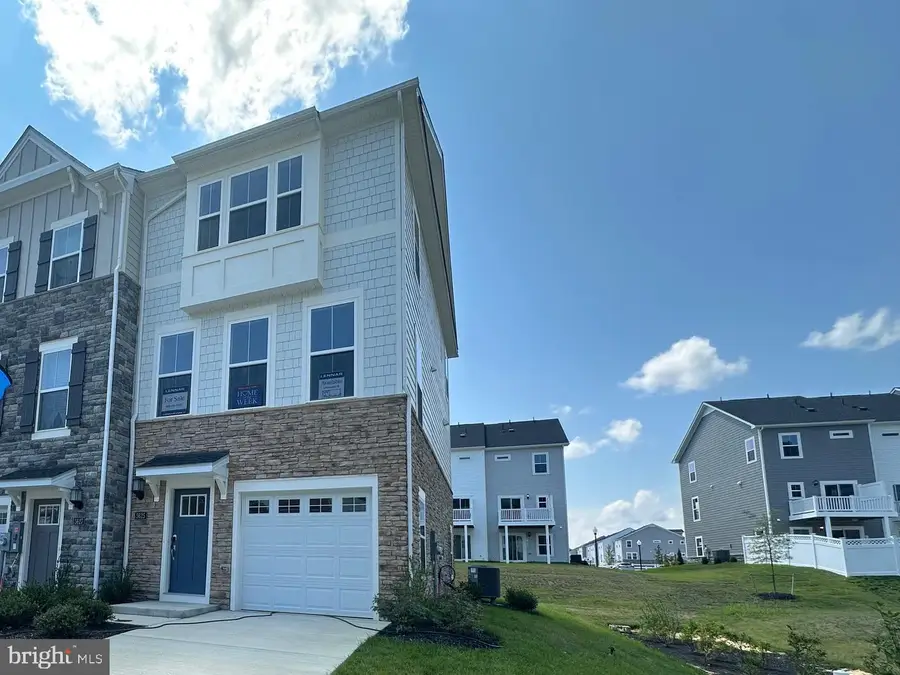 5631 Ludlow Pl, White Plains, MD 20695 - #2