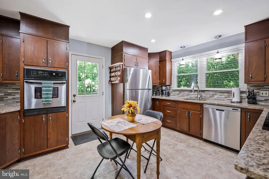 3825 Whippoorwill Ln, White Plains, MD 20695 - #3