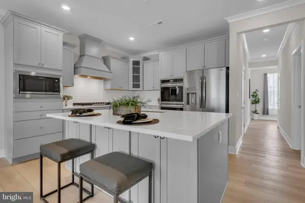 10722 Great Lakes Pl, WHITE PLAINS, MD 20695