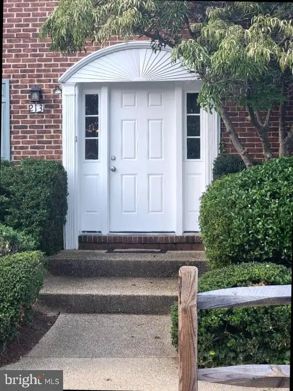 213 Heather Ct, LA PLATA, MD 20646