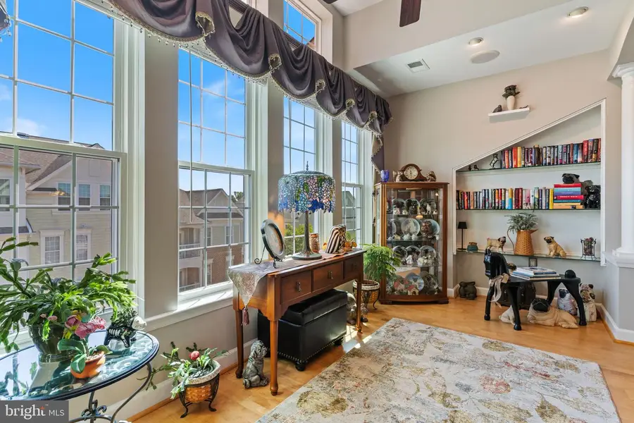 100 Edelen Station Pl #401, La Plata, MD 20646 - #3