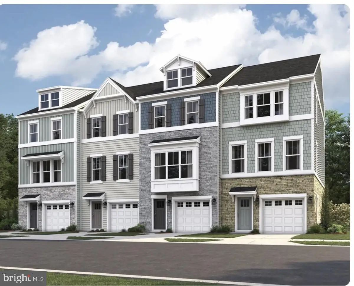 5533 Marksburg Pl, White Plains, MD 20695 - #1