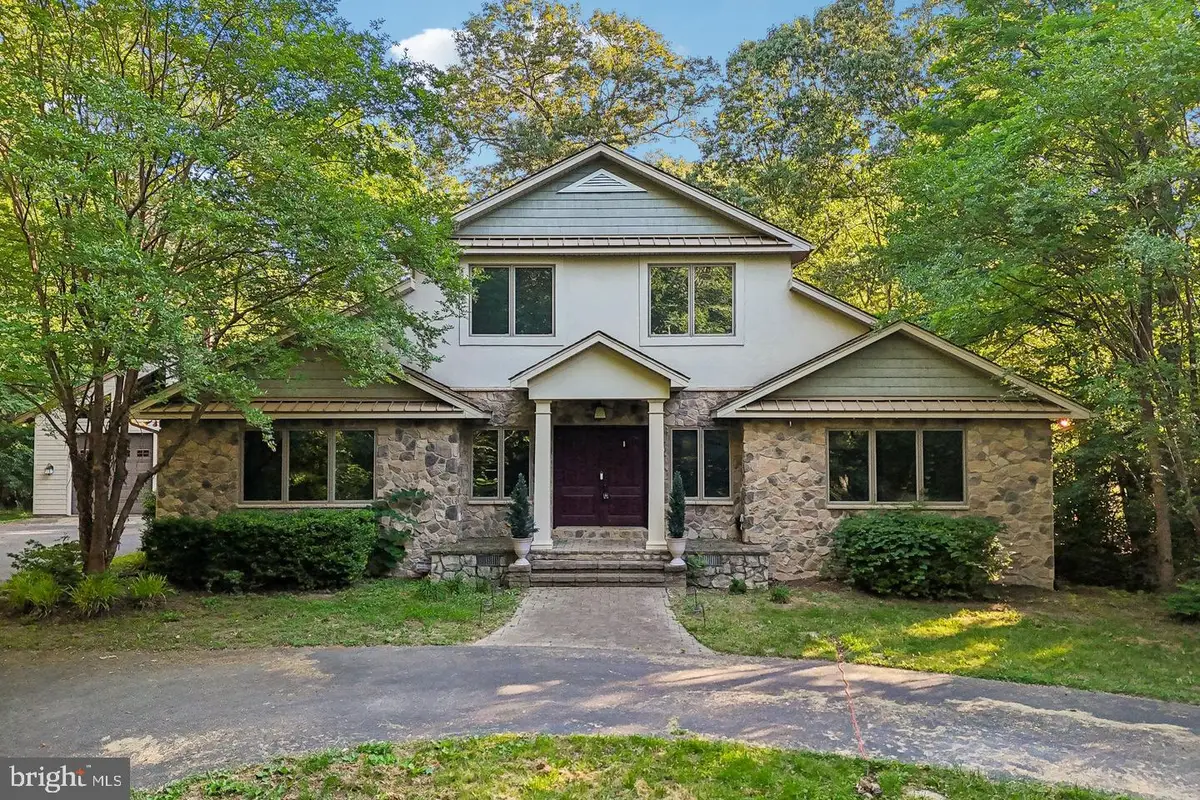 10060 Harmony Hill Ln, La Plata, MD 20646 - #1