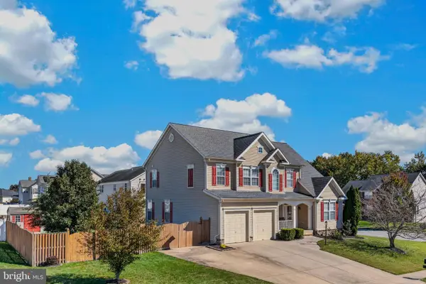 1010 Maiden Grass Dr, LA PLATA, MD 20646