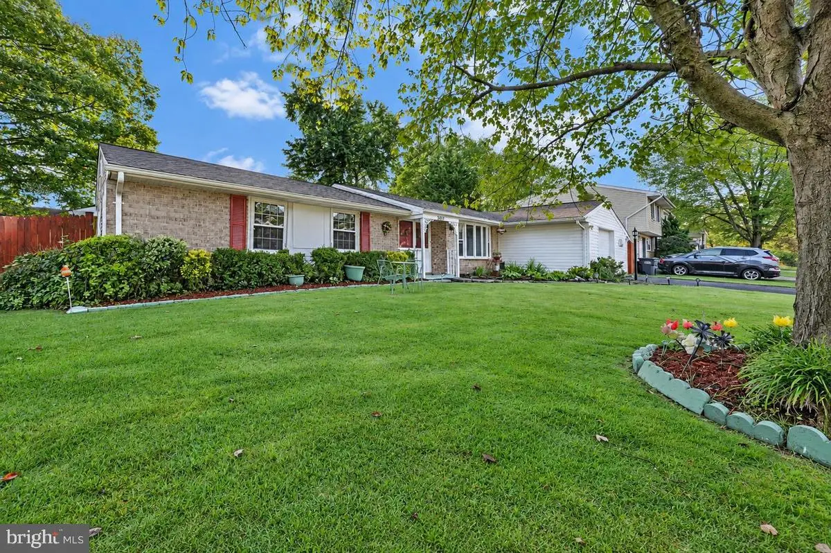 5011 Nicholas Rd, Waldorf, MD 20601 - #1
