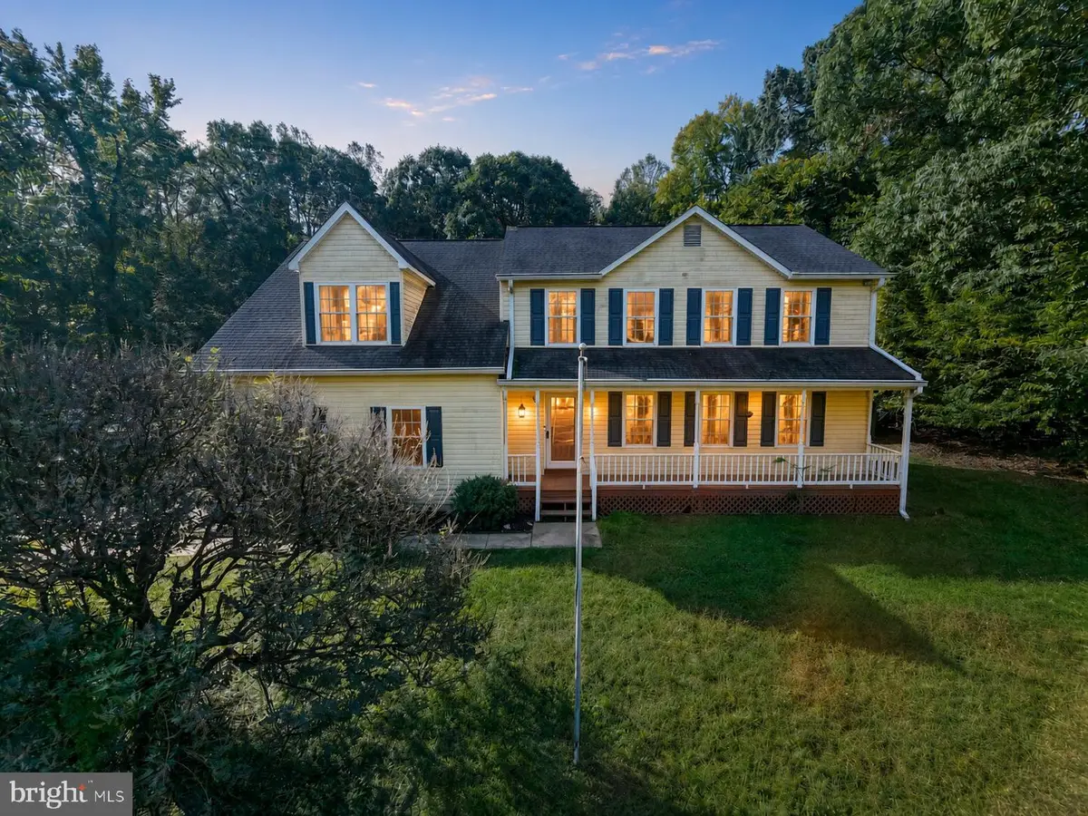 17259 Creekside Dr, Brandywine, MD 20613 - #1