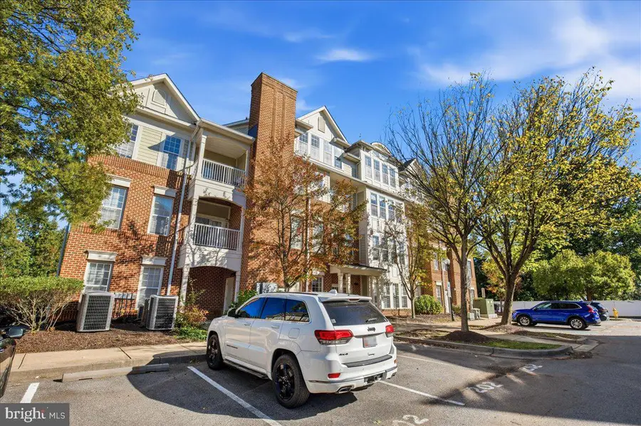 800 Edelen Station Pl #301, La Plata, MD 20646 - #2