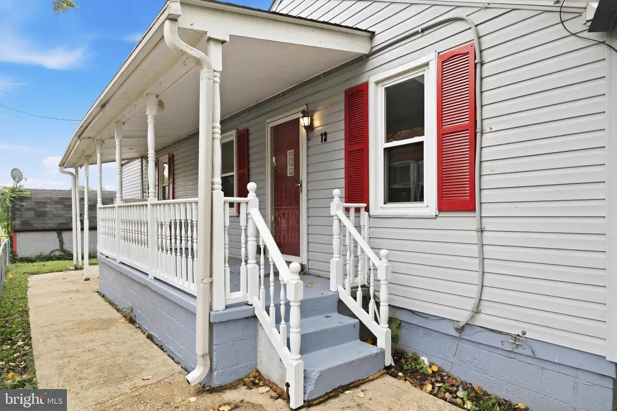 13 Fairmont Pl, Indian Head, MD 20640 - #1