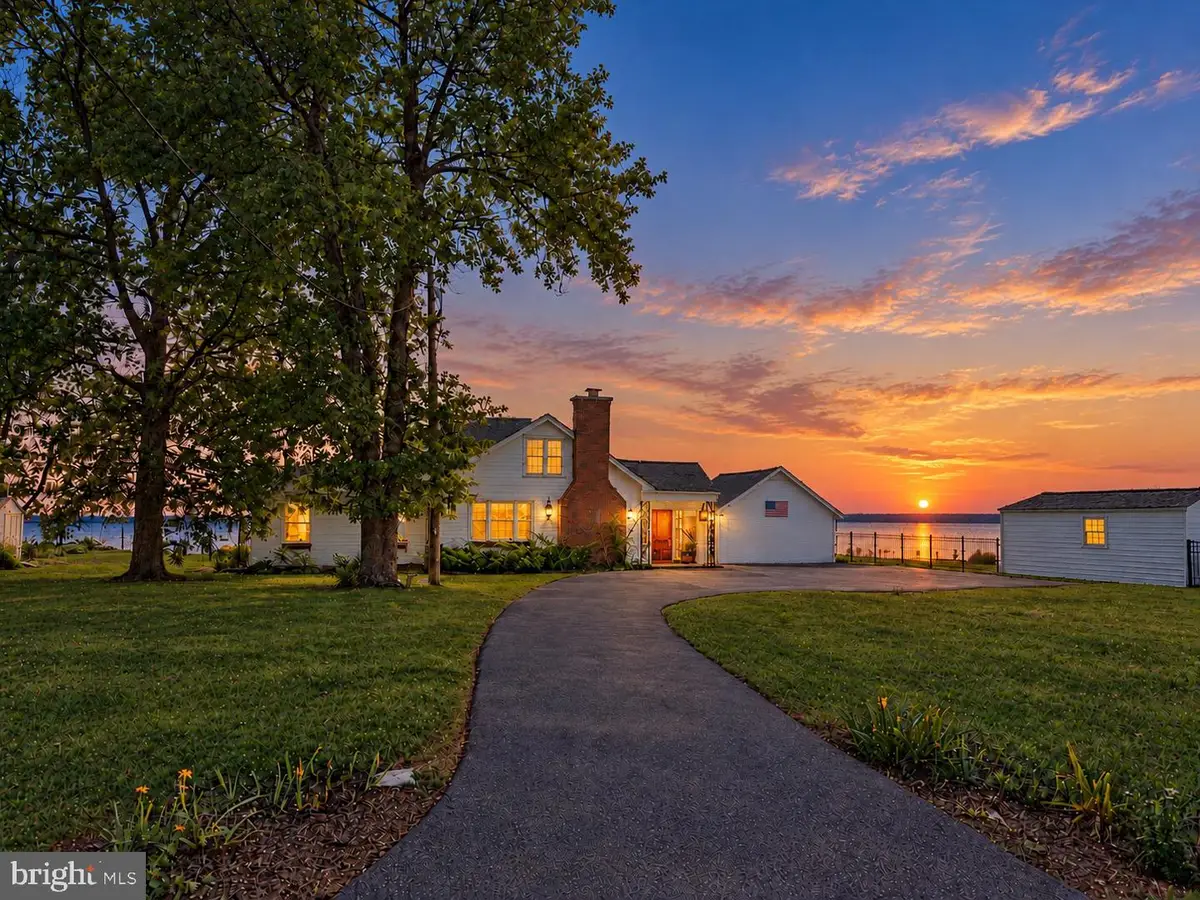 15111 Potomac River Dr, Cobb Island, MD 20625 - #1