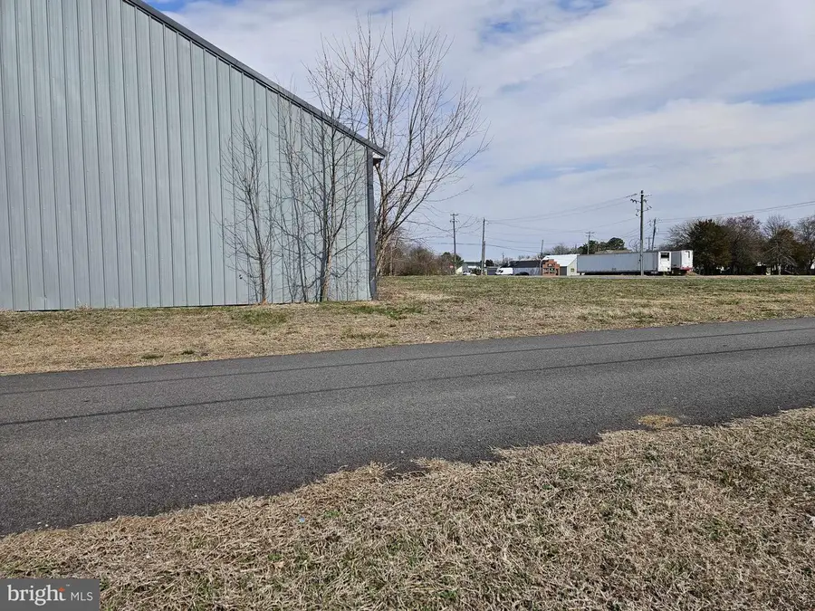 707 W Sunset Ave, Greensboro, MD 21639 - Image #2