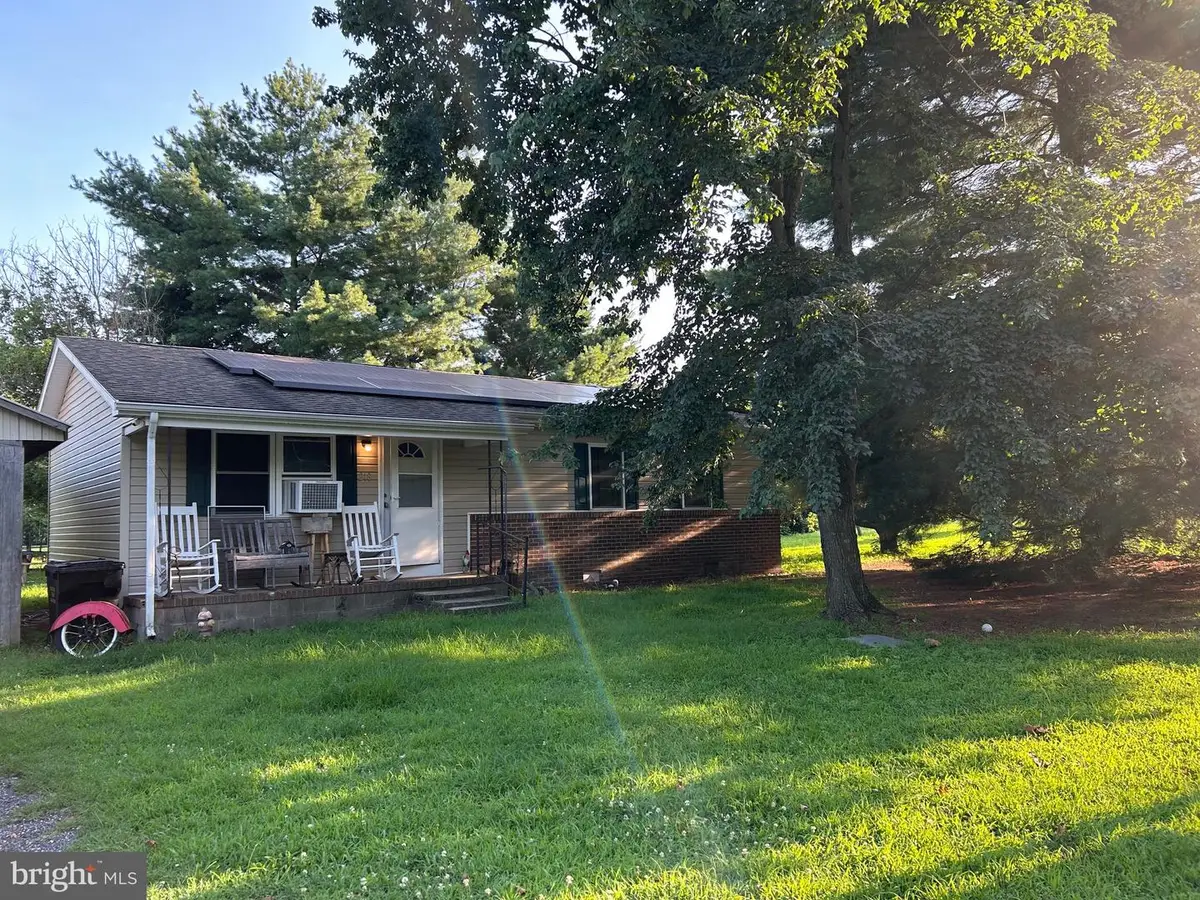 218 E Sunset Ave, Greensboro, MD 21639 - Image #1