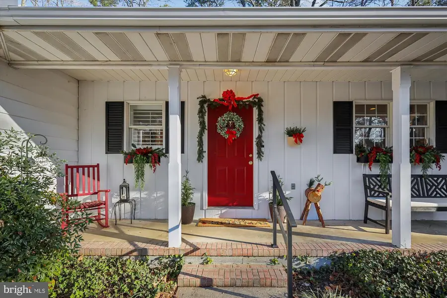 24899 Woods Dr, Denton, MD 21629 - Image #2