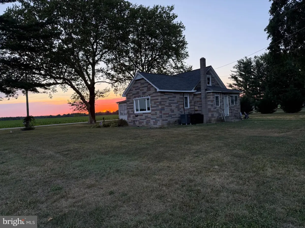 504 Sunset Blvd, Ridgely, MD 21660 - #1