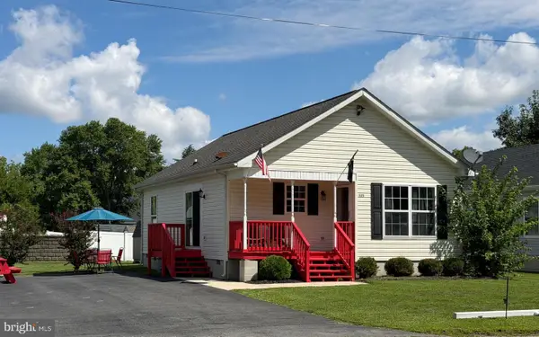325 Carter Ave, DENTON, MD 21629
