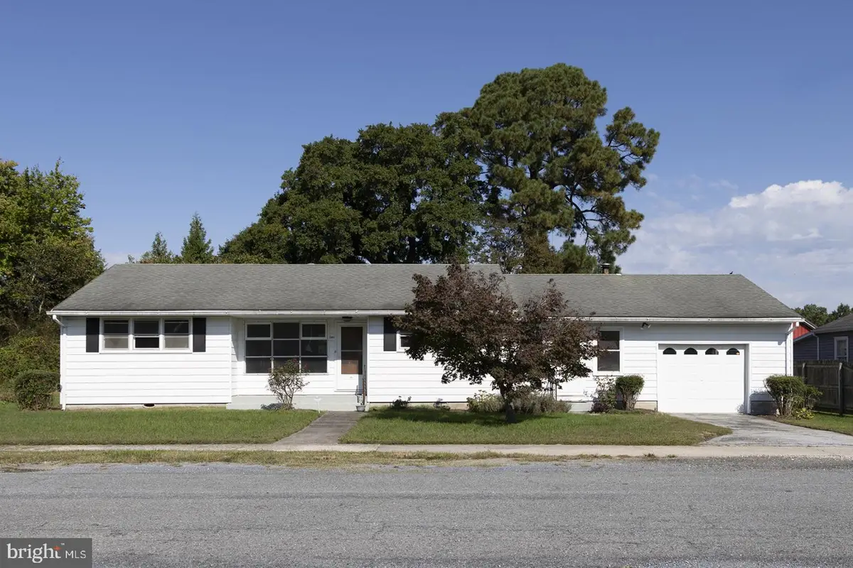 109 Fisher Ave, Federalsburg, MD 21632 - #1