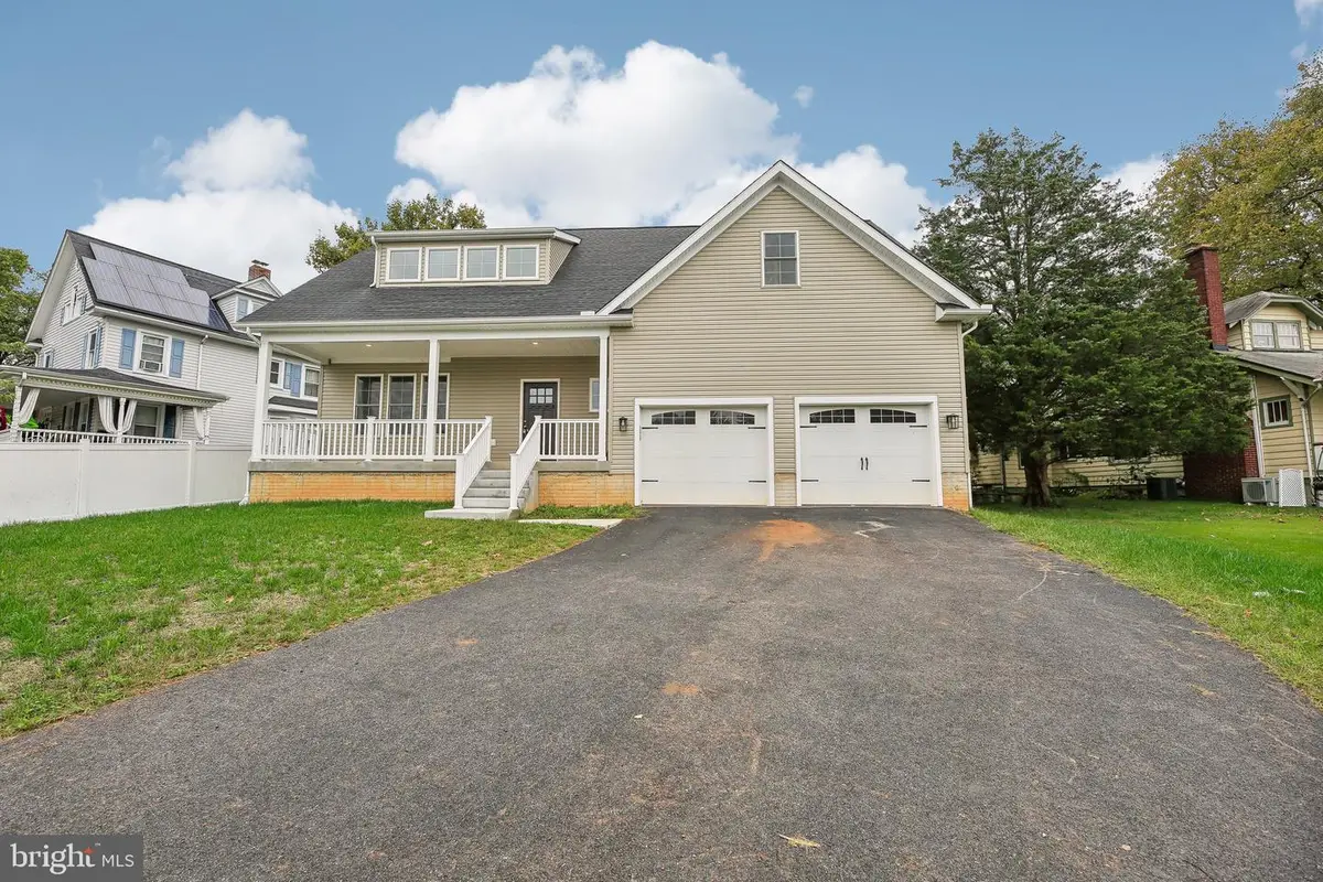 43 Bennett Ave, Westminster, MD 21157 - Image #1