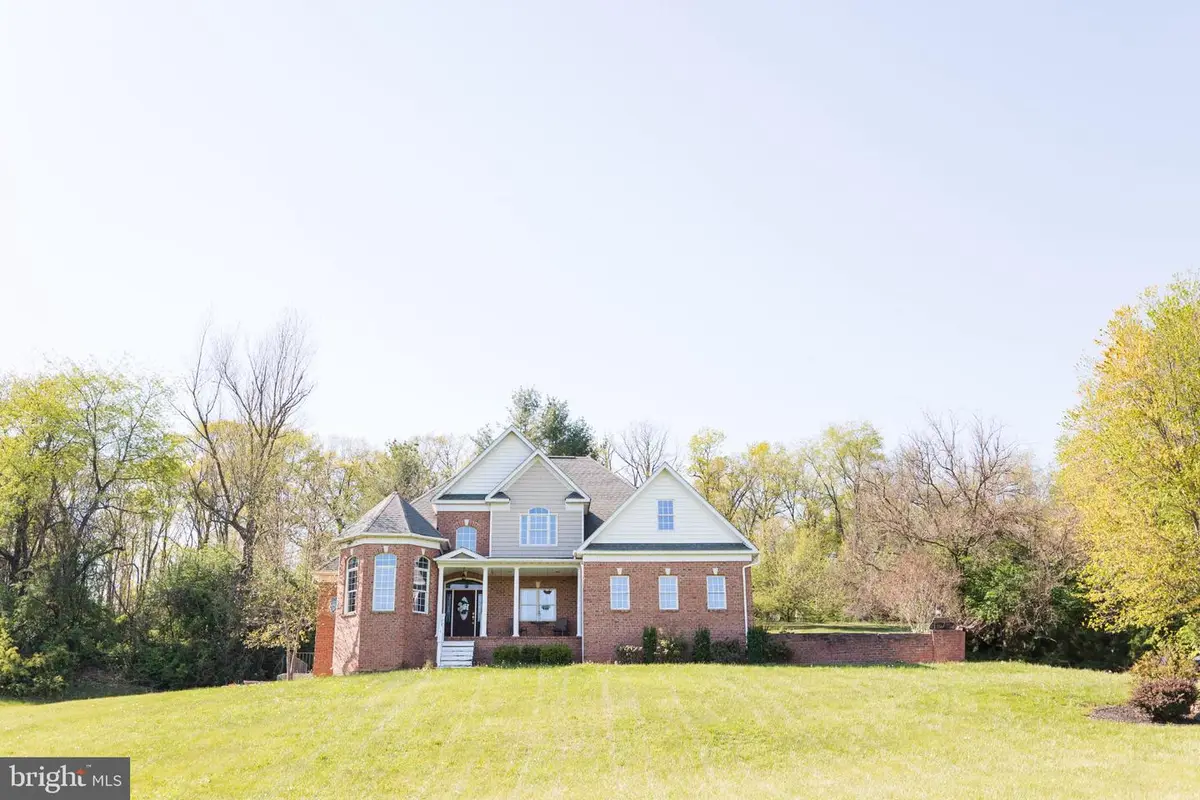 2561 Cedar Ridge Dr, Westminster, MD 21158 - Image #1