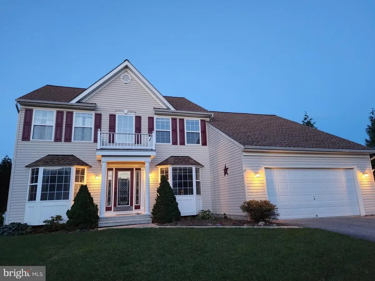 4203 Wagon Wheel Dr, Hampstead, MD 21074 - Image #1