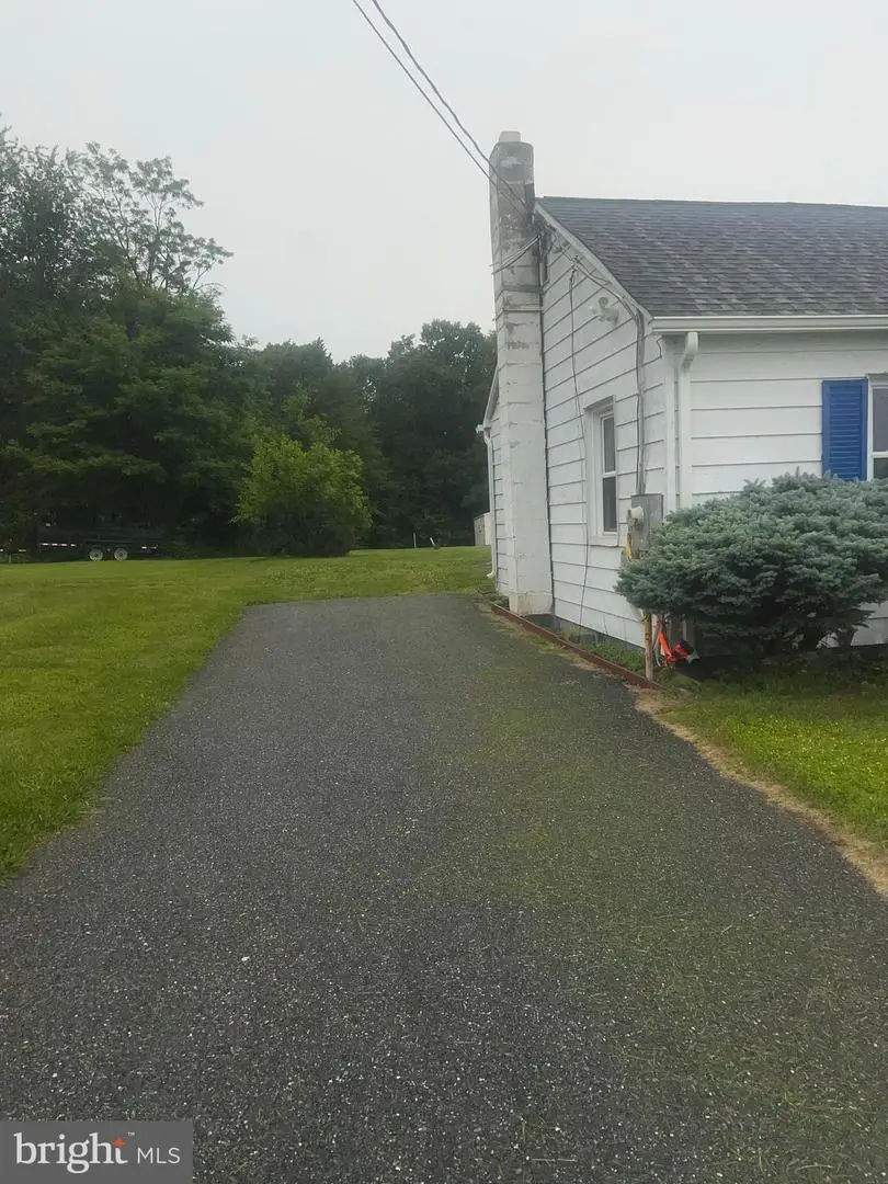 1142 Western Chapel Rd, New Windsor, MD 21776 - Image #2