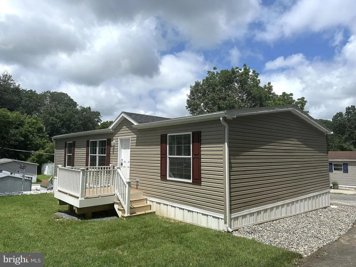 2439 Fairmount Rd #35, Hampstead, MD 21074 - Image #1