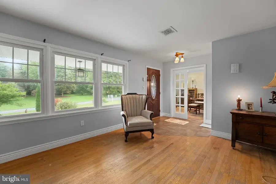 1208 Wynside Ln, Hampstead, MD 21074 - Image #3