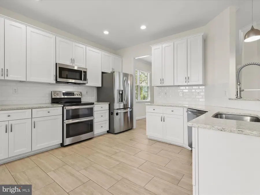 492 Hawkridge Ln, Sykesville, MD 21784 - Image #3