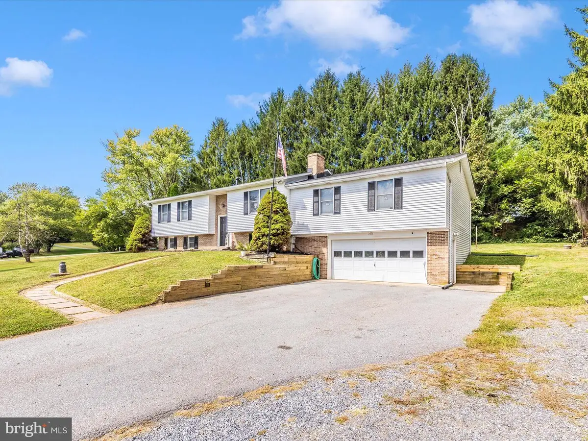 3526 Ellen Dr, Westminster, MD 21157 - Image #1