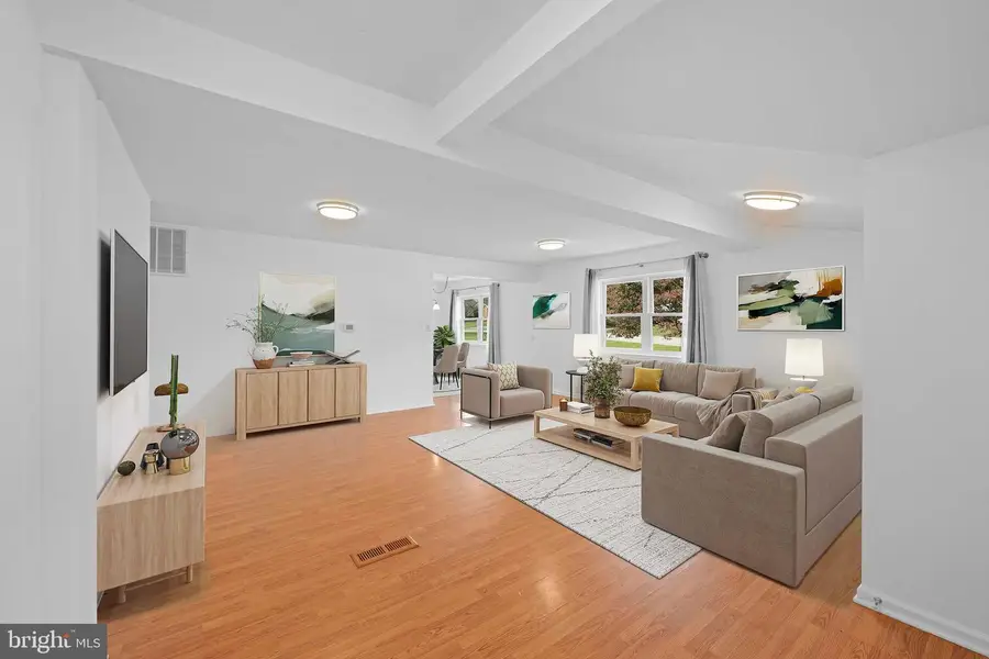 105 Hahn Rd, Westminster, MD 21157 - Image #2