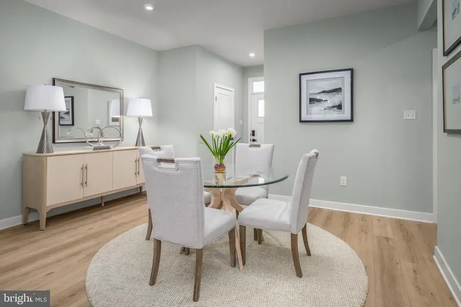 6048 Lancing Dr, Sykesville, MD 21784 - Image #2