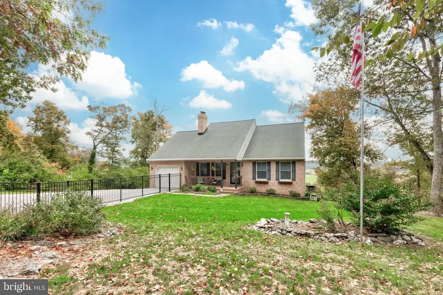 1120 Bradley Dr, Westminster, MD 21158 - Image #2