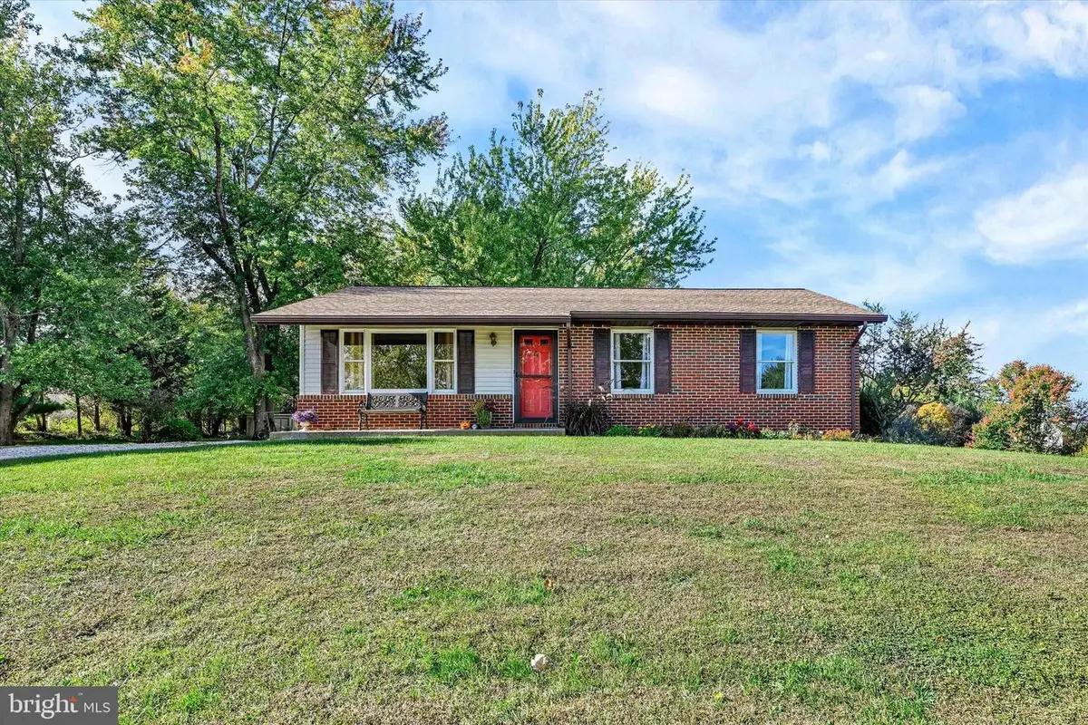 3492 Woodholme Dr, Hampstead, MD 21074 - #1