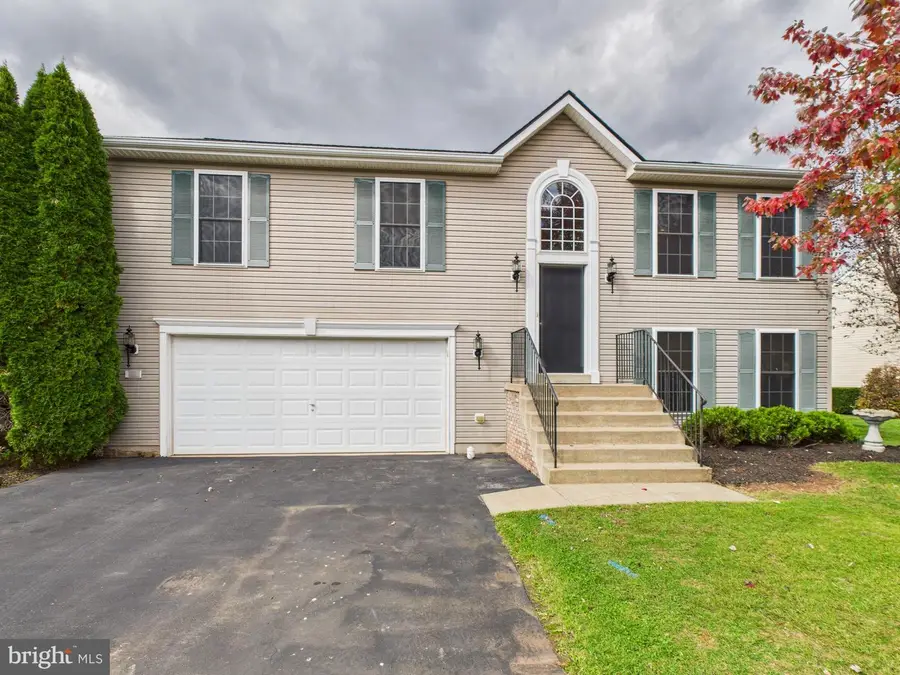 64 Bancroft St, Taneytown, MD 21787 - Image #2