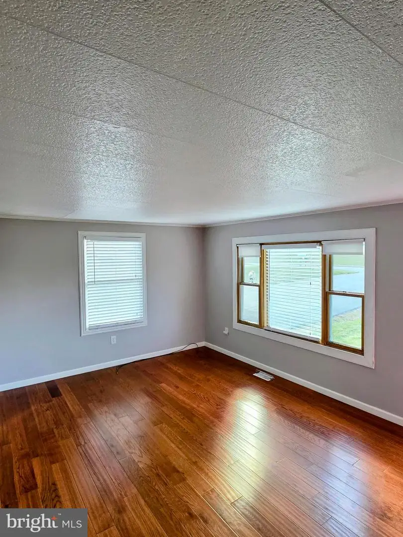 4509 Oakleigh Dr, Manchester, MD 21102 - Image #2