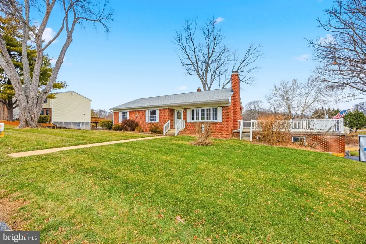 1034 Circle Dr, Sykesville, MD 21784 - Image #1