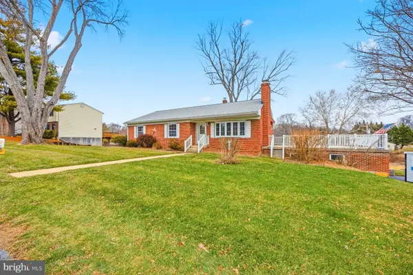 1034 Circle Dr, SYKESVILLE, MD 21784