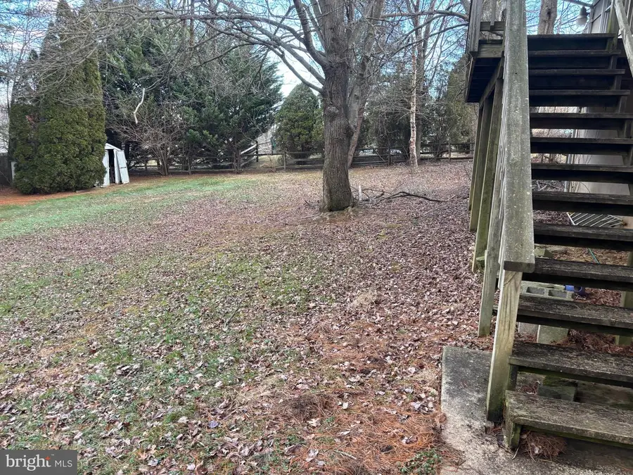 42 Shamrock Cir, Westminster, MD 21157 - Image #2