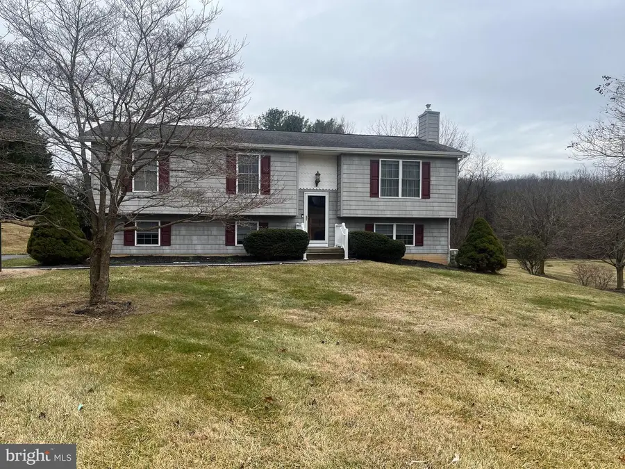 633 Canyon Ct, Westminster, MD 21158 - Image #2