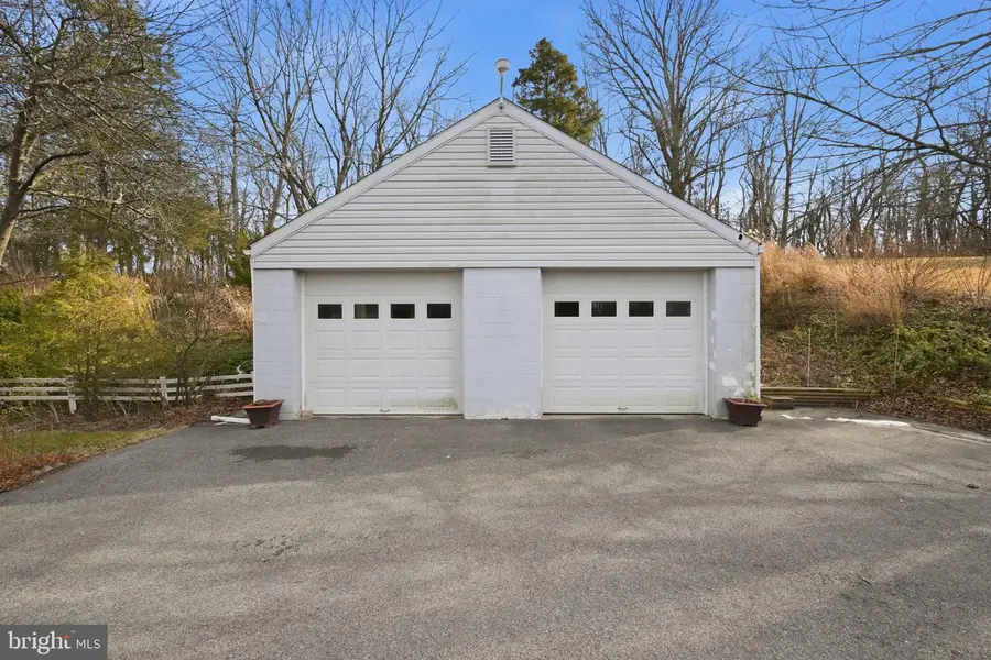 2133 Mayberry Rd, Westminster, MD 21158 - Image #2