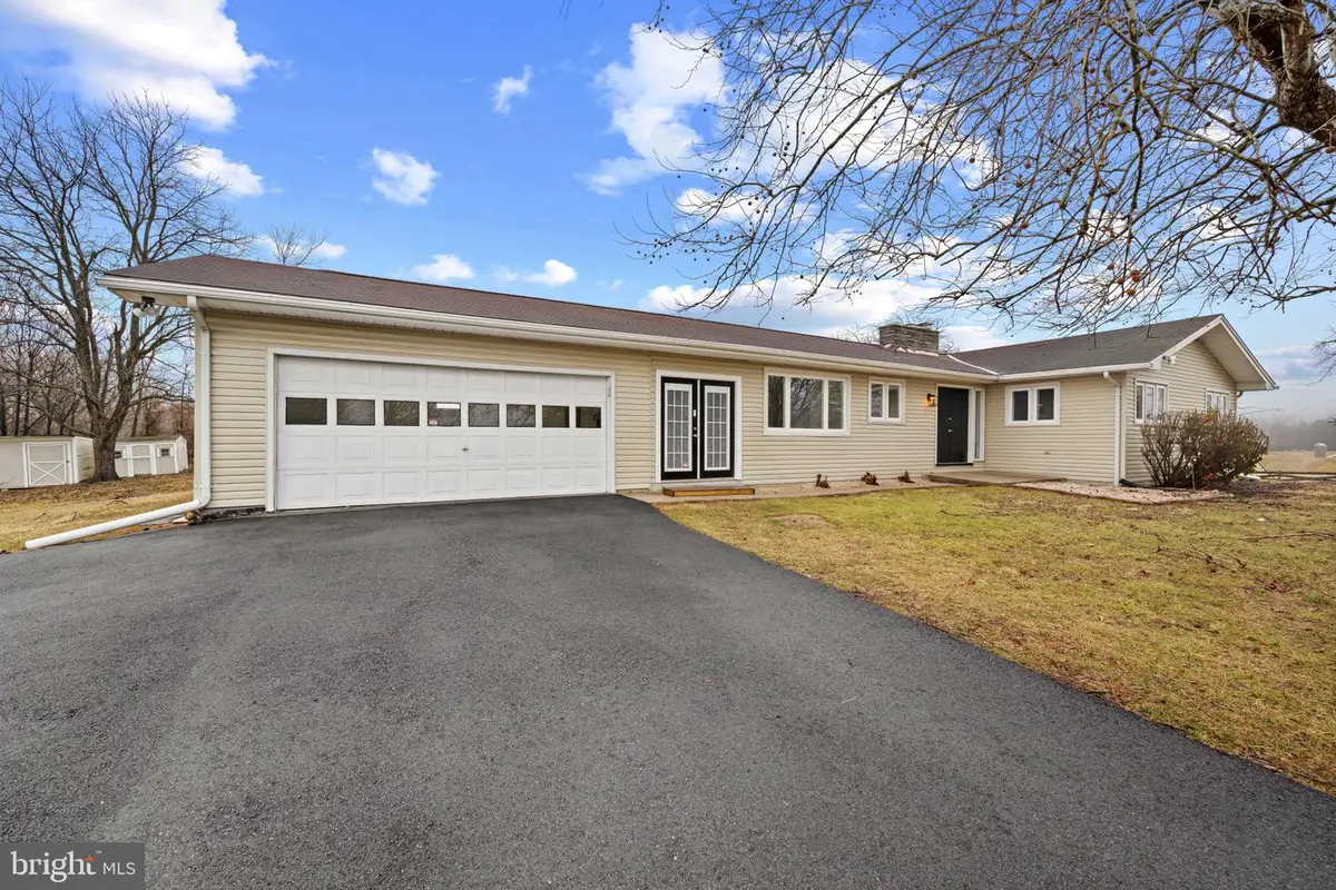 2122 Uniontown Rd, Westminster, MD 21158 - #1