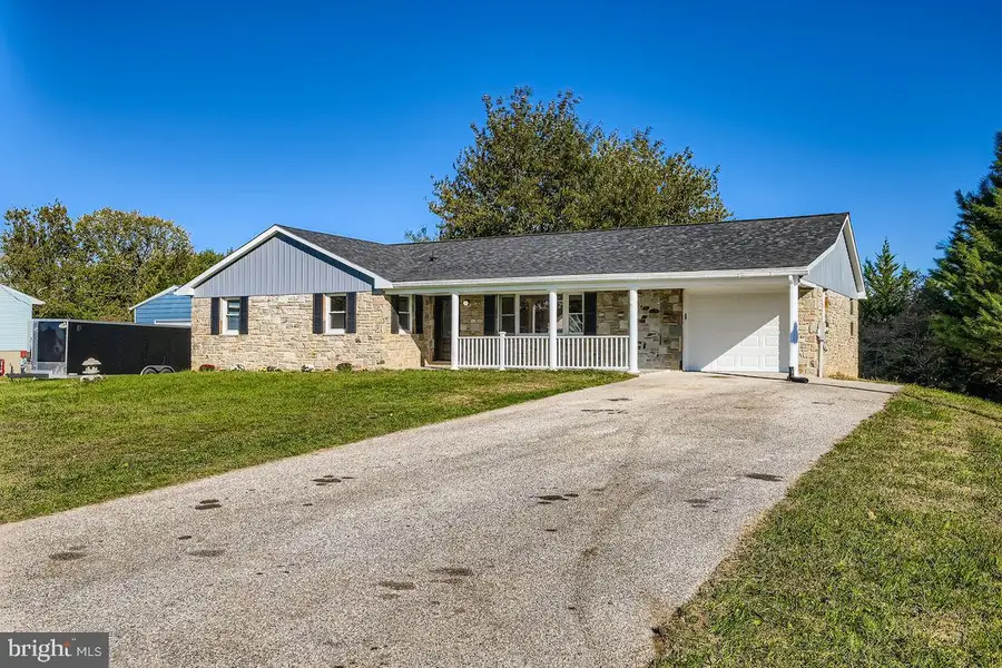 1217 Random Ridge Rd, Westminster, MD 21157 - Image #2