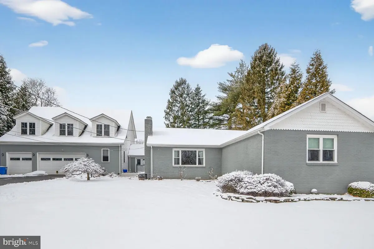 7626 College Rd, Sykesville, MD 21784 - #1