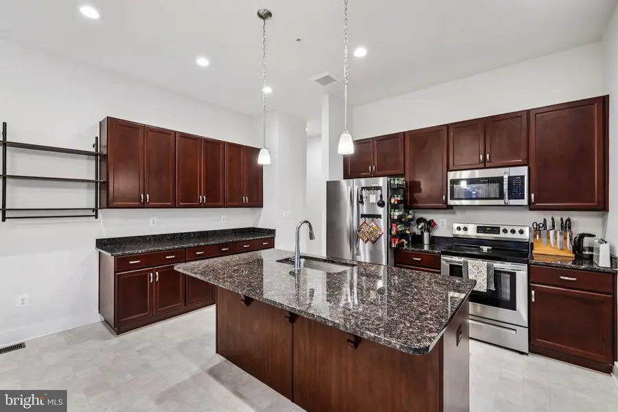 2810 Town View Cir, New Windsor, MD 21776 - #2