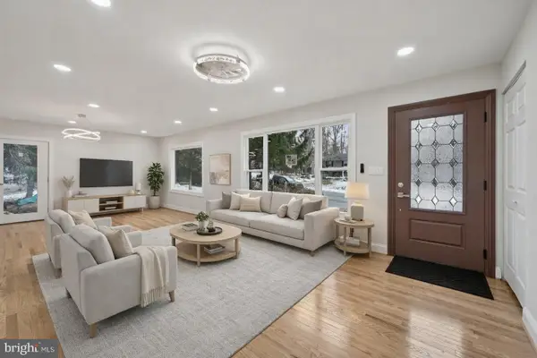 5806 Miriam Dr, SYKESVILLE, MD 21784