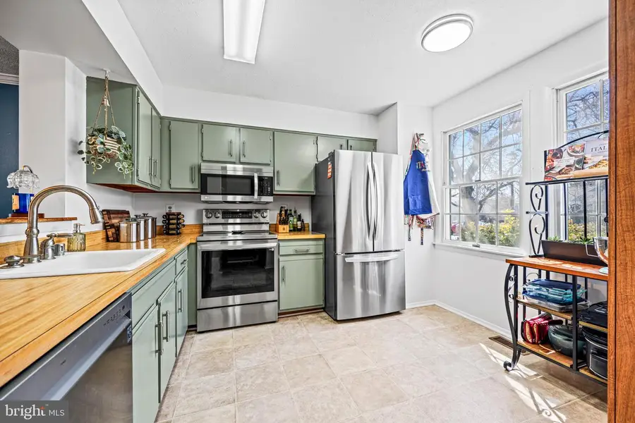 4318 Sycamore Dr, Hampstead, MD 21074 - #3