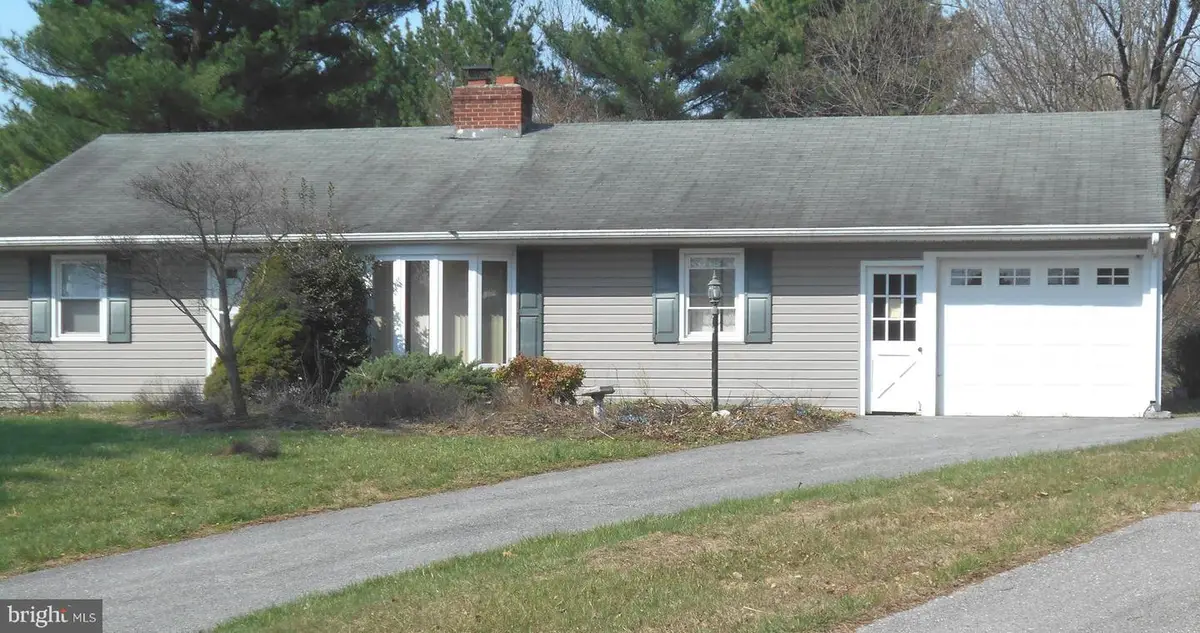 822 Wisteria Dr, Westminster, MD 21157 - #1