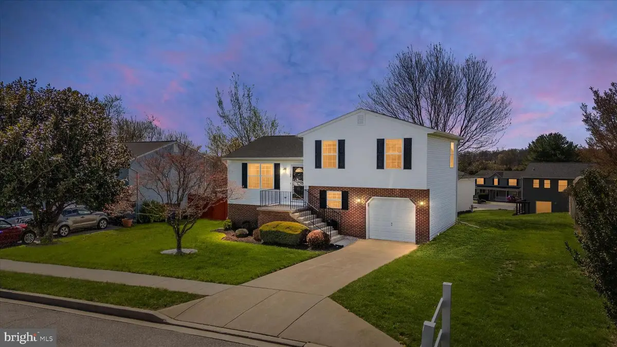 1198 N Carroll St, Hampstead, MD 21074 - #1